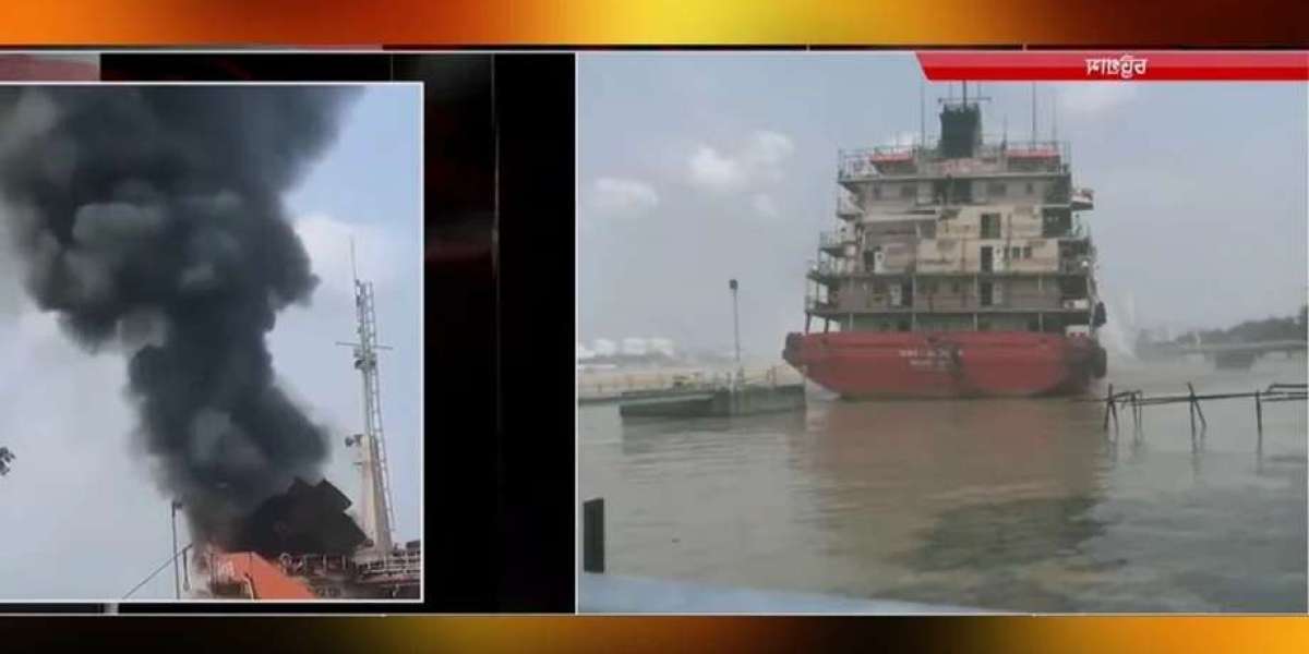 Chittagong oil tanker fire!
