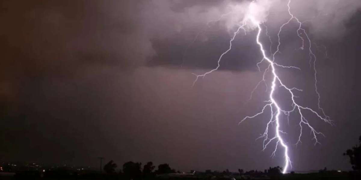 4 farmers died due to lightning in Daulatpur