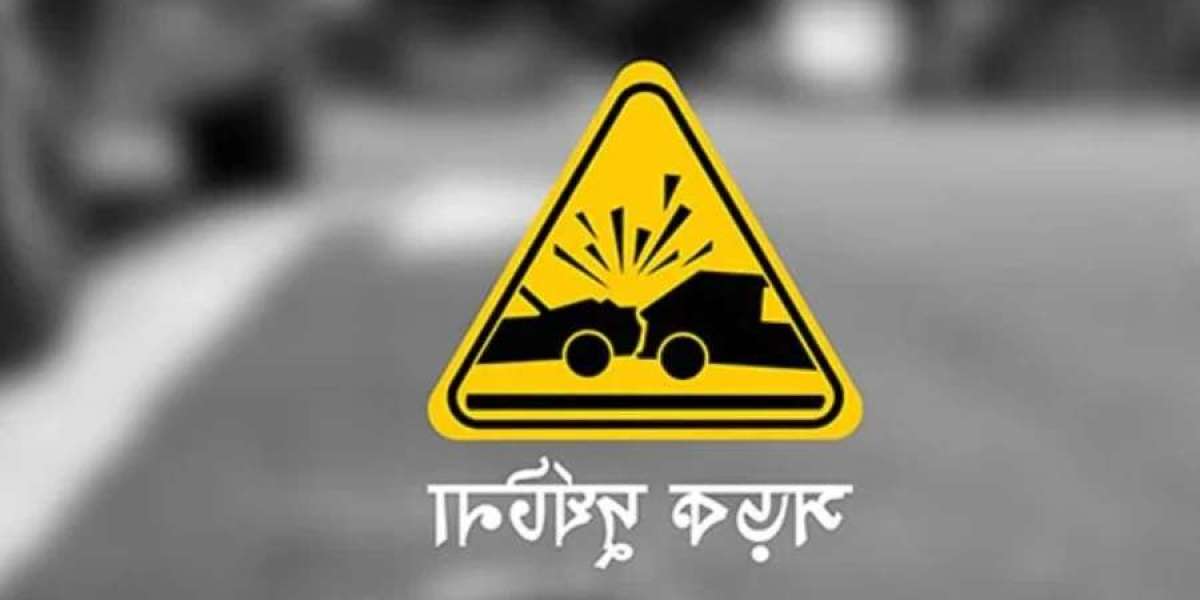 Two college students lost their lives after being hit by an autorickshaw