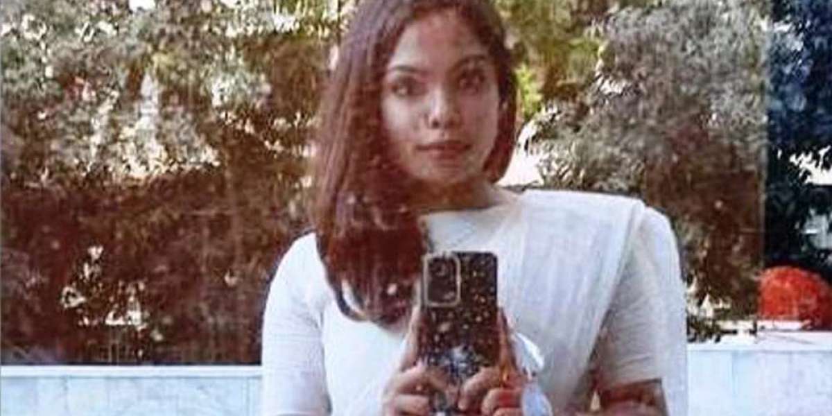 The room of the woman officer of art was searched, Tk. 21 and a half lakhs were recovered