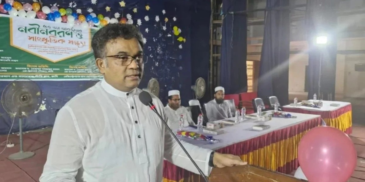 Distribution of 1500 copies of Quran among new students of Jabir