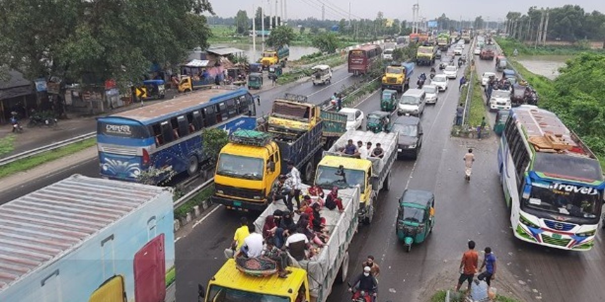 Eid-bound people suffer,
