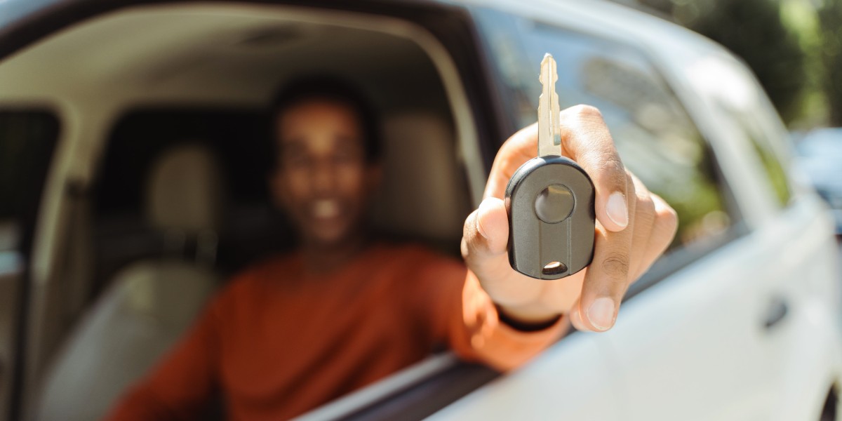 Unlocking Solutions: The Role of Car Key Locksmiths in Your Neighborhood