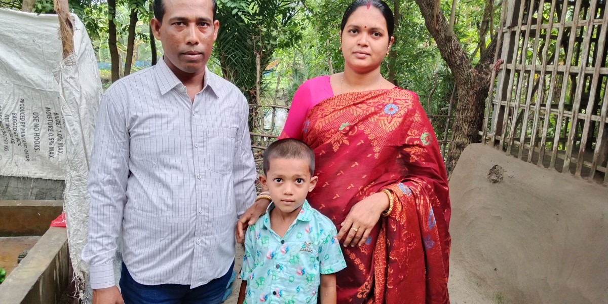 পিতা মাতাকে সবসময় শ্রদ্ধা করা উচিত।
