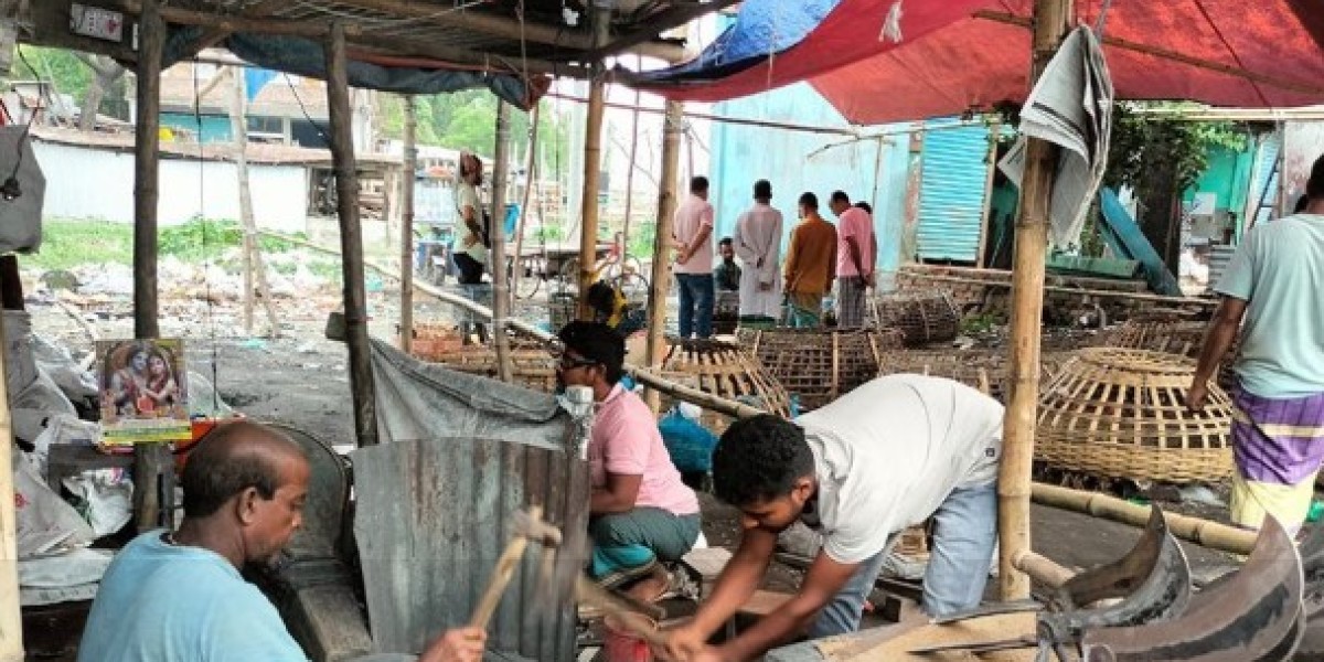 Kamarpatti in Nawabganj is