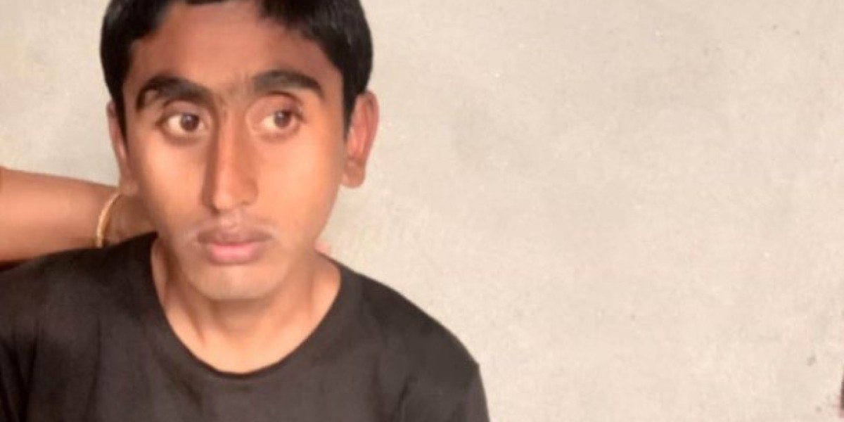 Parents looking for disabled Tanvir