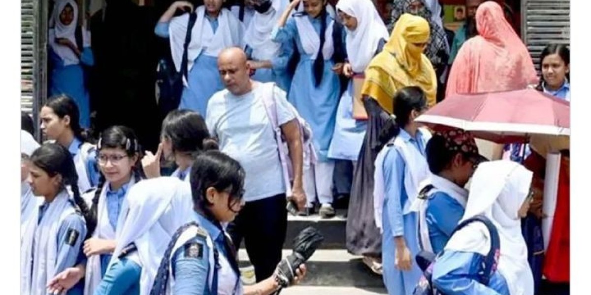 শিক্ষাপ্রতিষ্ঠানের ছুটি কি বাড়ছে?