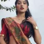 Li Li Girl Profile Picture