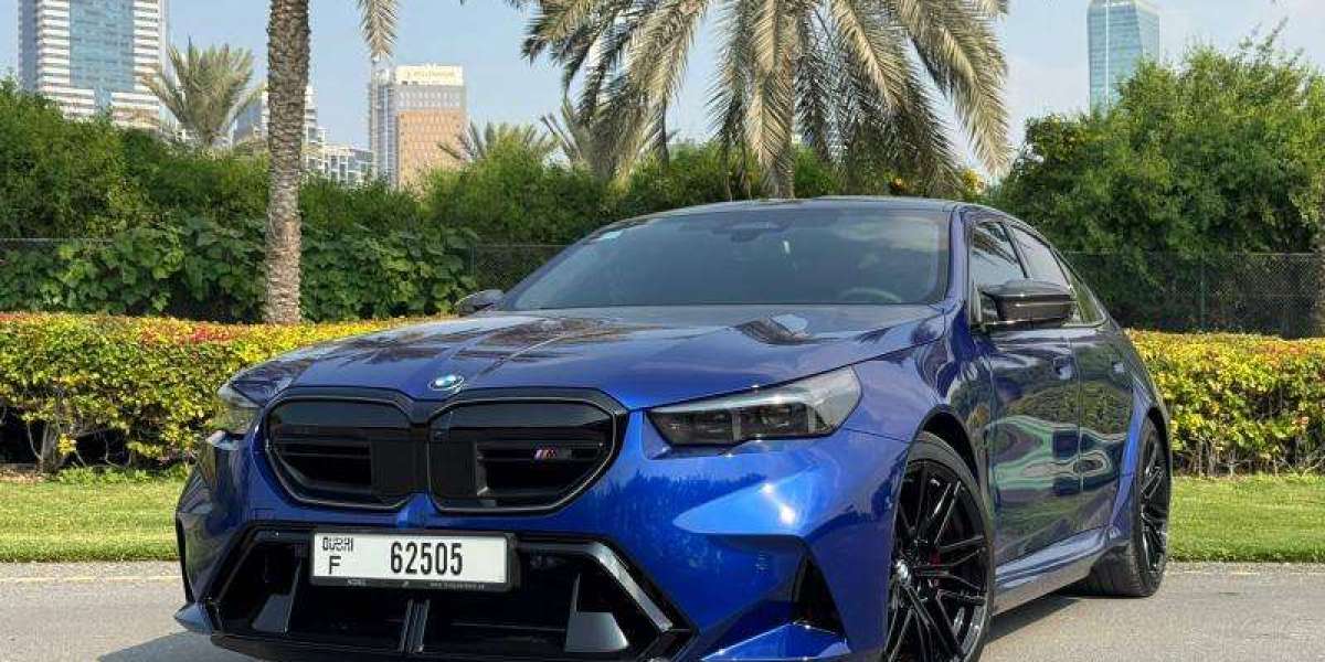 Dubai Luxury Car Experience – BMW & Lamborghini Rentals Redefined