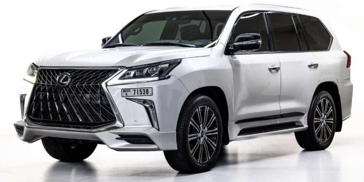 Comparing Options When You Rent Lexus in UAE