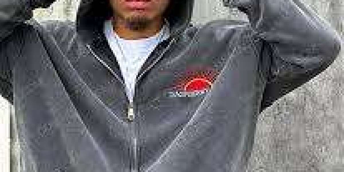 Raspberry Hills Clothing: Timeless Streetwear for Everyday Life